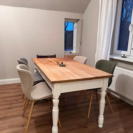 Reetdachkate Am Deich