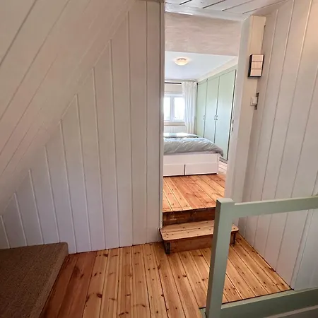 Reetdachkate Am Deich