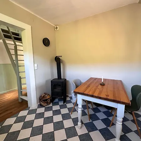 Reetdachkate Am Deich Seester