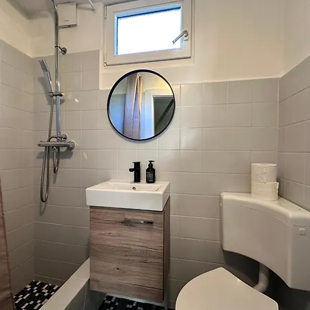 Reetdachkate Am Deich *