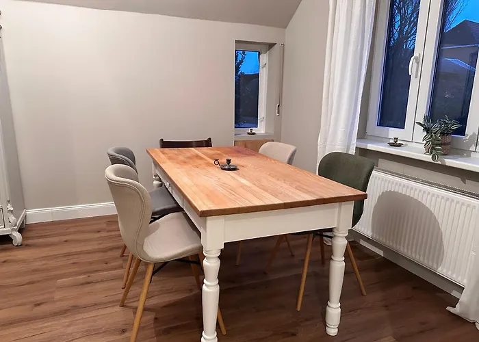 Reetdachkate Am Deich