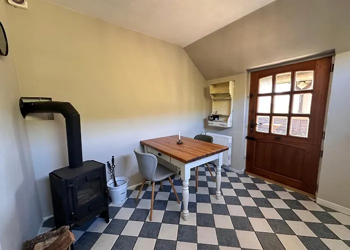 Reetdachkate Am Deich Seester