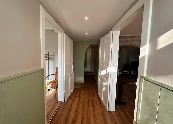 Reetdachkate Am Deich