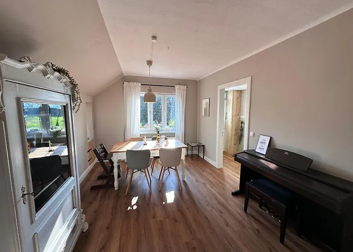 Reetdachkate Am Deich Casa vacanze *