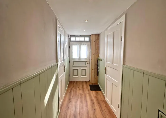 Reetdachkate Am Deich Seester